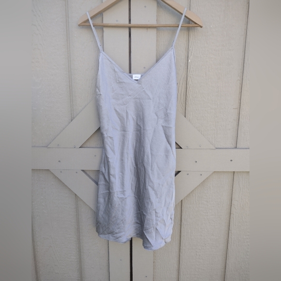 Wilfred Dresses & Skirts - Wilfred Small Slip Dress Women's Champagne V Neck Cami Adjustable Straps Aritzia